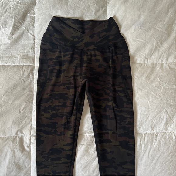 Alphalete Surface Power Leggings - Picture 5 of 7